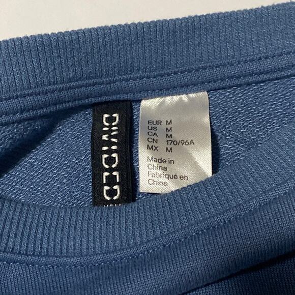 Blue “Los Angeles” Graphic Cropped Sweatshirt Size Medium Periwinkle Powder Blue - Picture 3 of 8